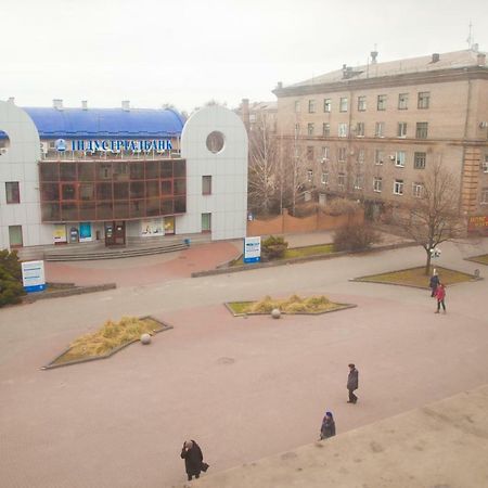 Apartment On Stalevariv Street 7 Zaporizhia Exterior photo