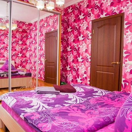 Apartment On Stalevariv Street 7 Zaporizhia Exterior photo