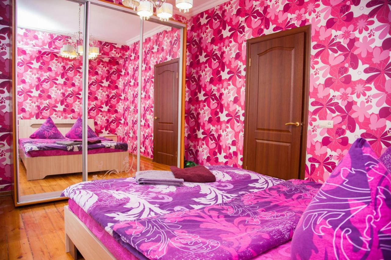 Apartment On Stalevariv Street 7 Zaporizhia Exterior photo